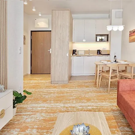 아파트 Holidayhomepl Bel Mare F540 Z Osobna Sypialnia I Balkonem 미엥지즈드로예